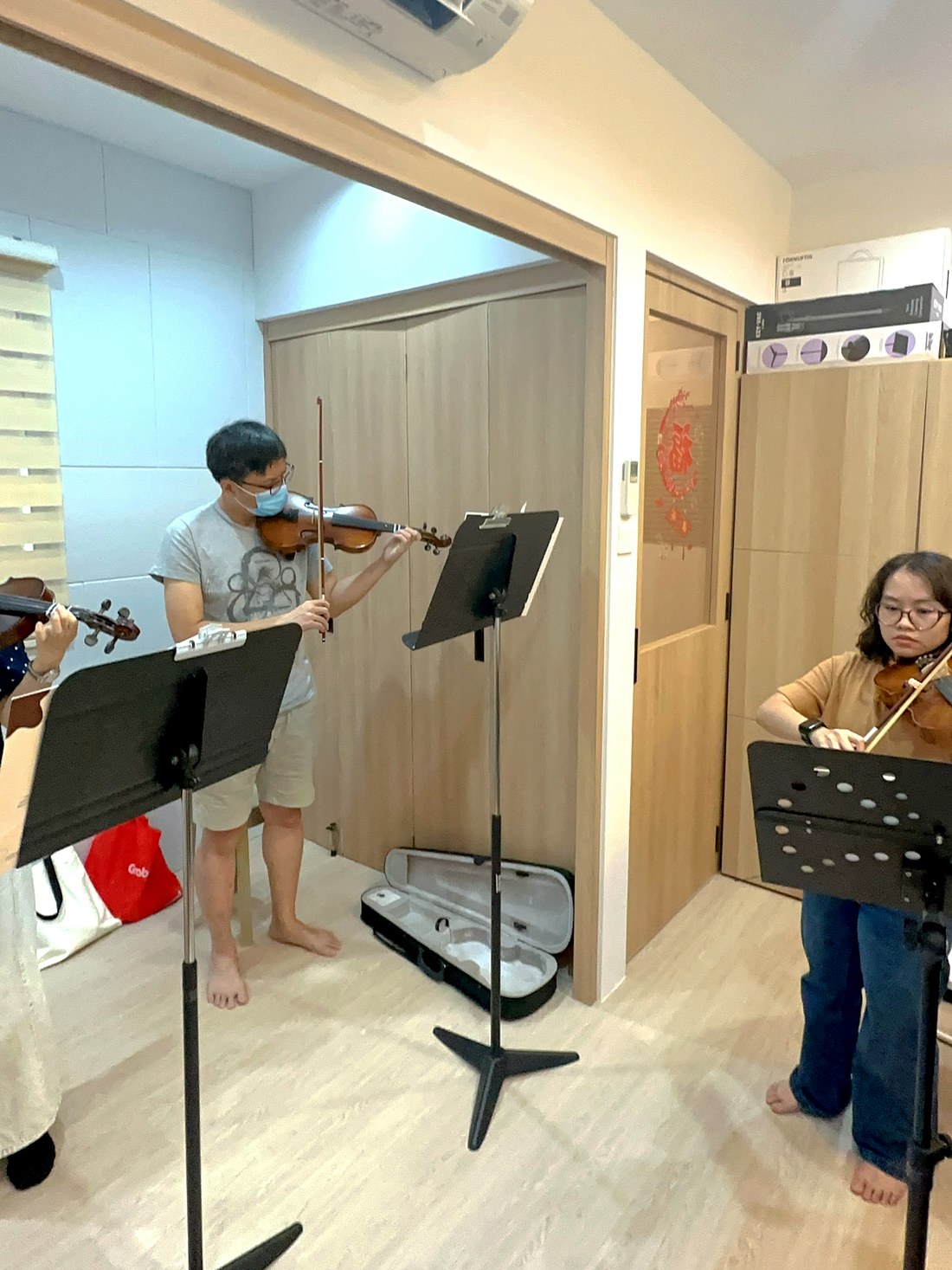 A violin lesson in progress