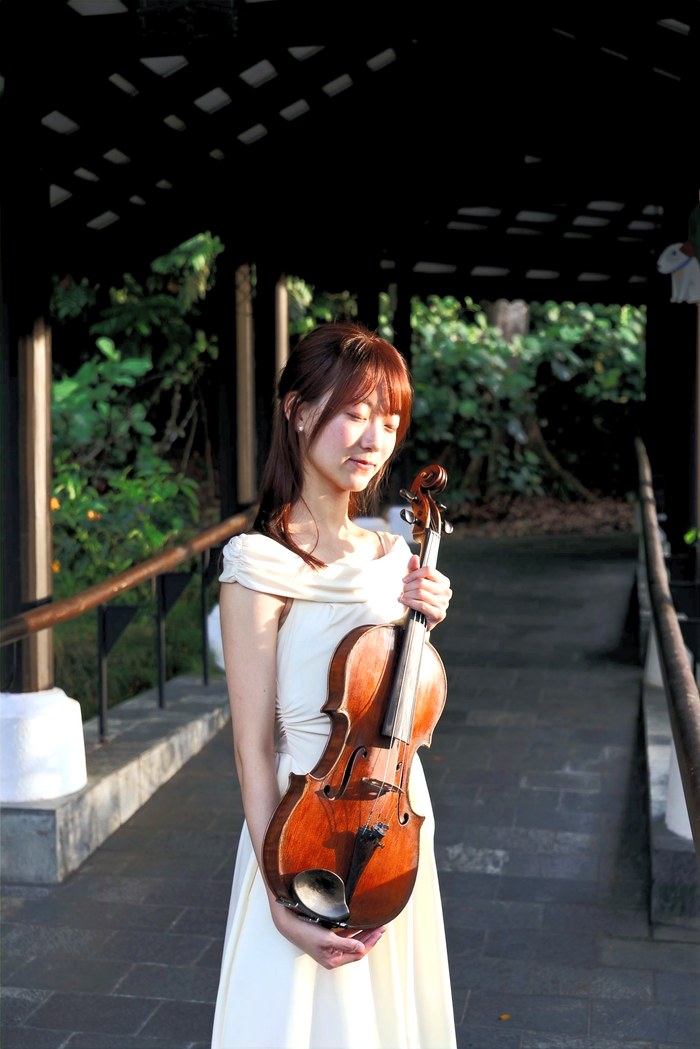 Ms Leia, Violin and Viola Teacher